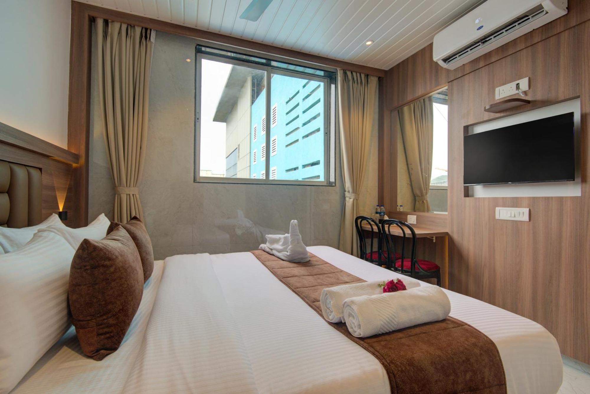 Hotel Galaxy Inn 나비뭄바이 외부 사진