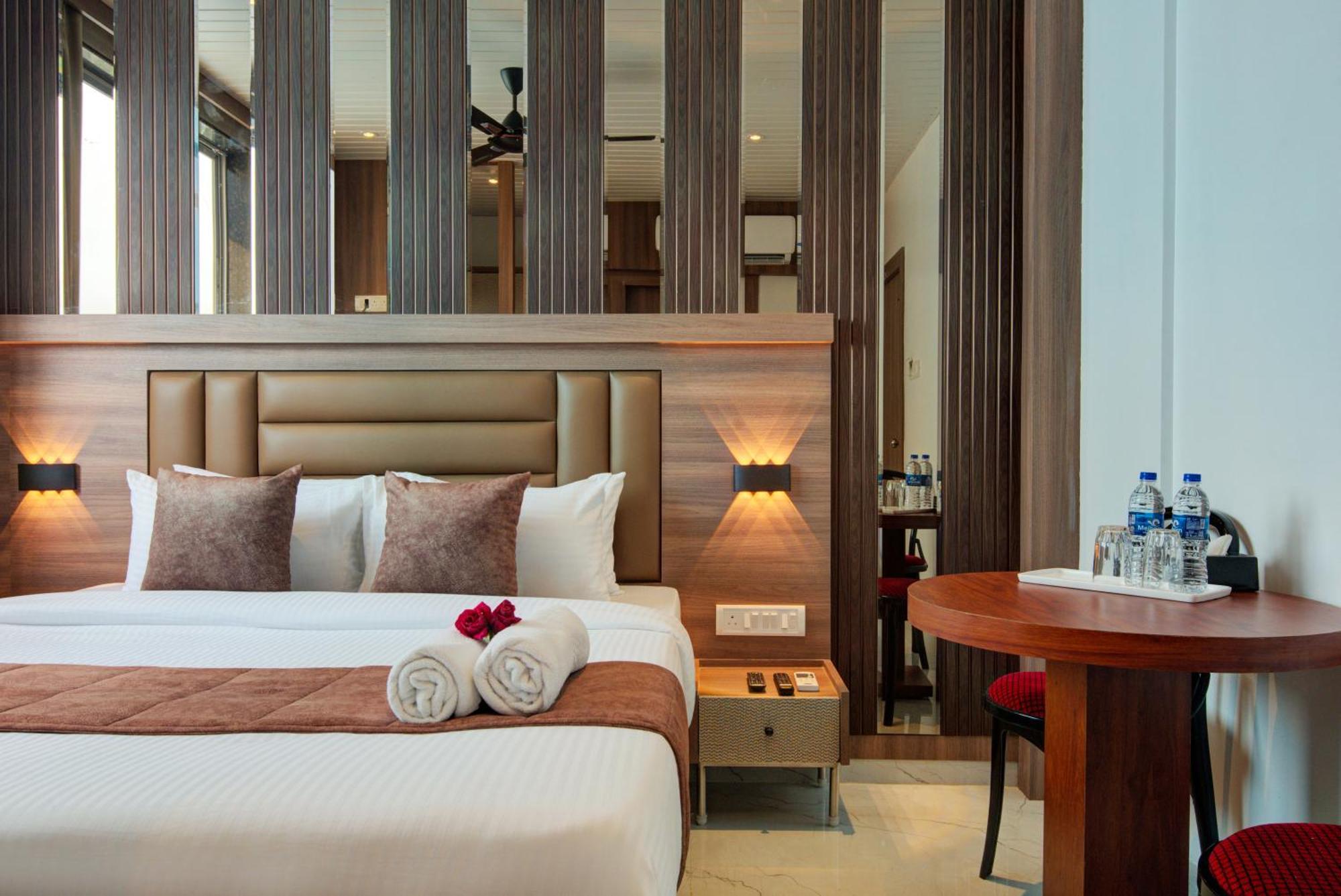 Hotel Galaxy Inn 나비뭄바이 외부 사진
